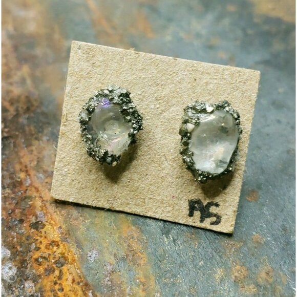 Earrings - Picture 2 of 7
